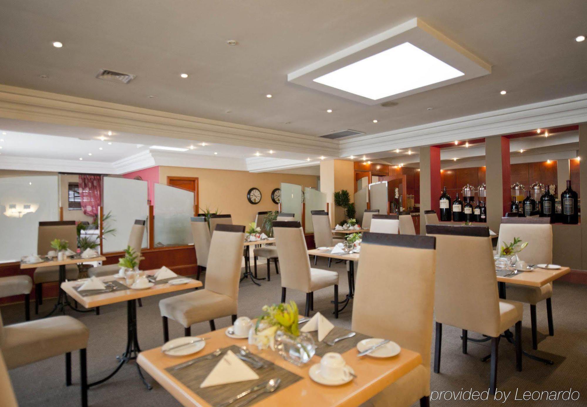 Protea Hotel By Marriott Windhoek Furstenhof Exterior foto
